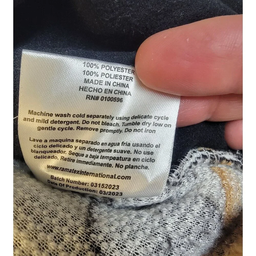 Cabin Fever by Ramatex Sherpa Pullover Bear Sweater - Picture 7 of 15